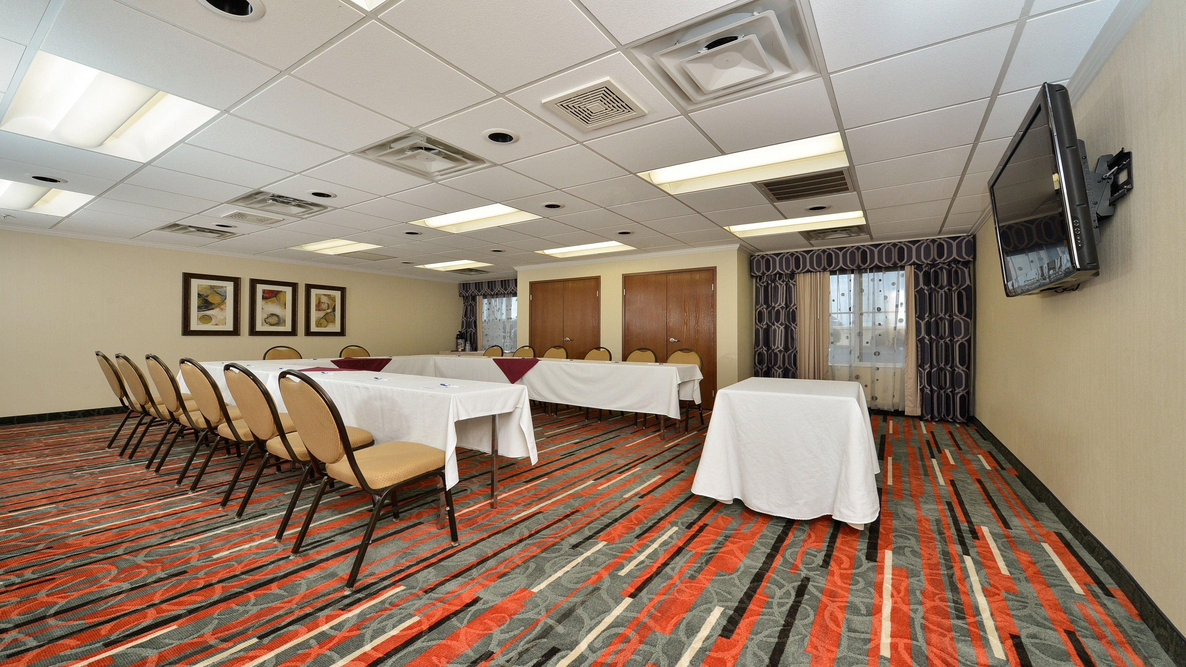 Holiday Inn Express Boston-Milford By Ihg Екстериор снимка